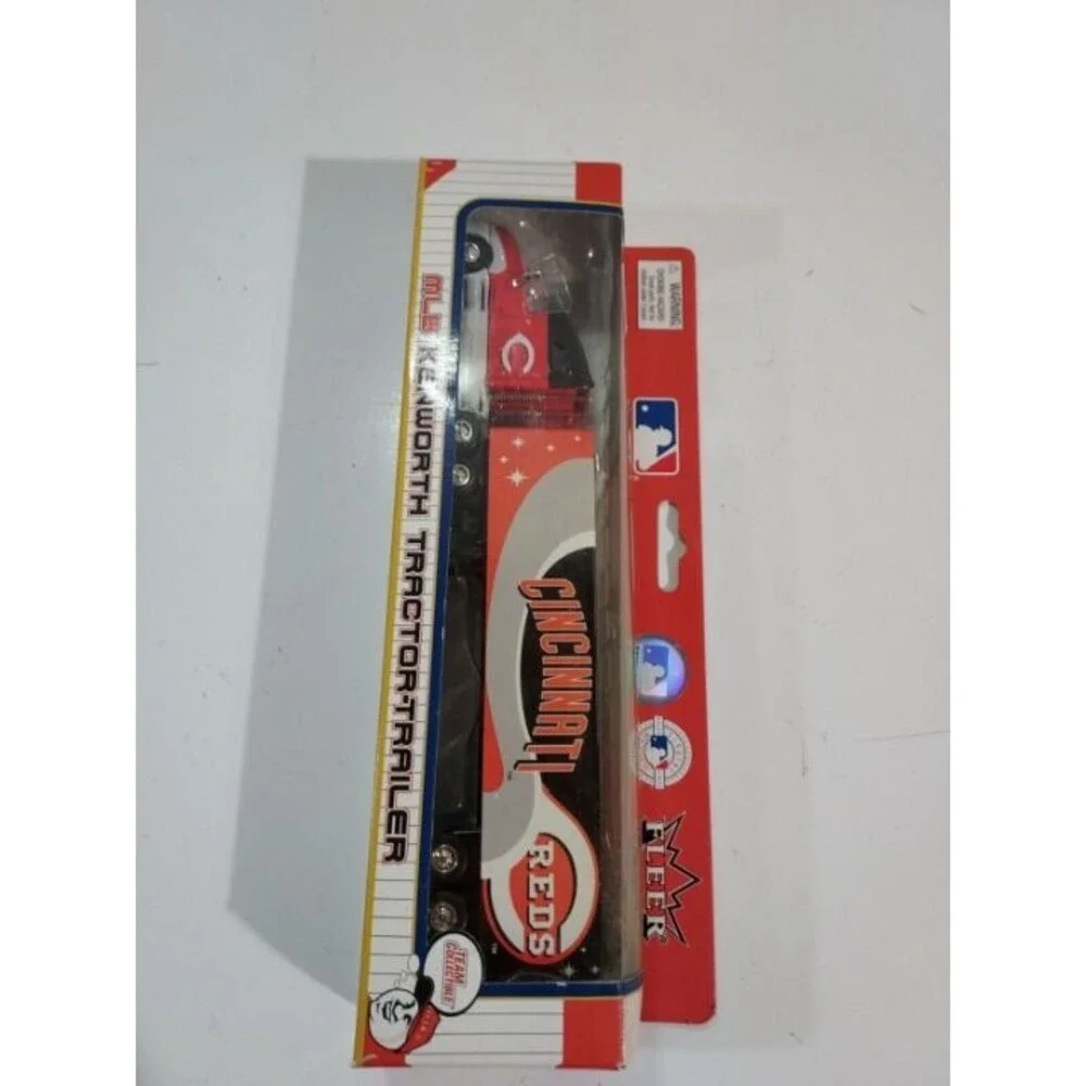NIP Fleer Collectibles Die Cast 1:80 MLB 2003 Cincinnati Reds Semi Truck